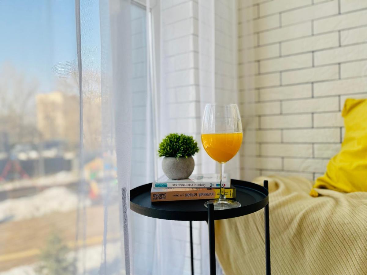Уютная Стильная Квартира Возле Центрального Парка Горького! Apartment Алма Ата Екстериор снимка