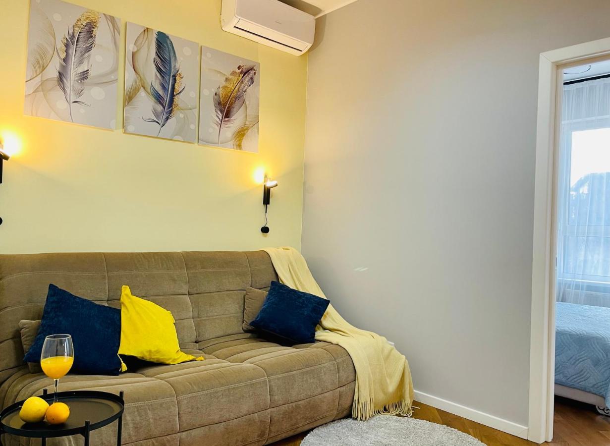Уютная Стильная Квартира Возле Центрального Парка Горького! Apartment Алма Ата Екстериор снимка